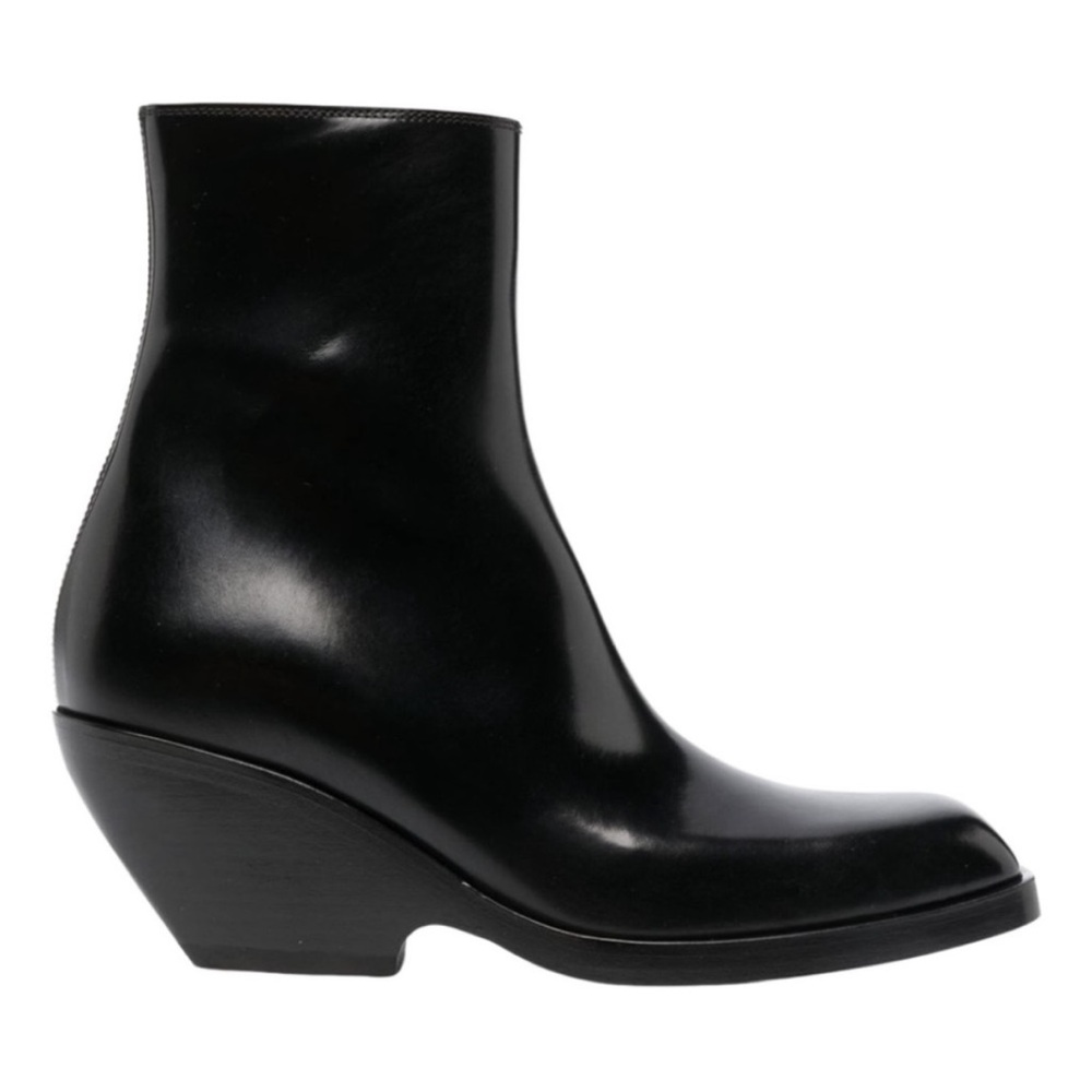 Khaite Hooper Leather Ankle Boots